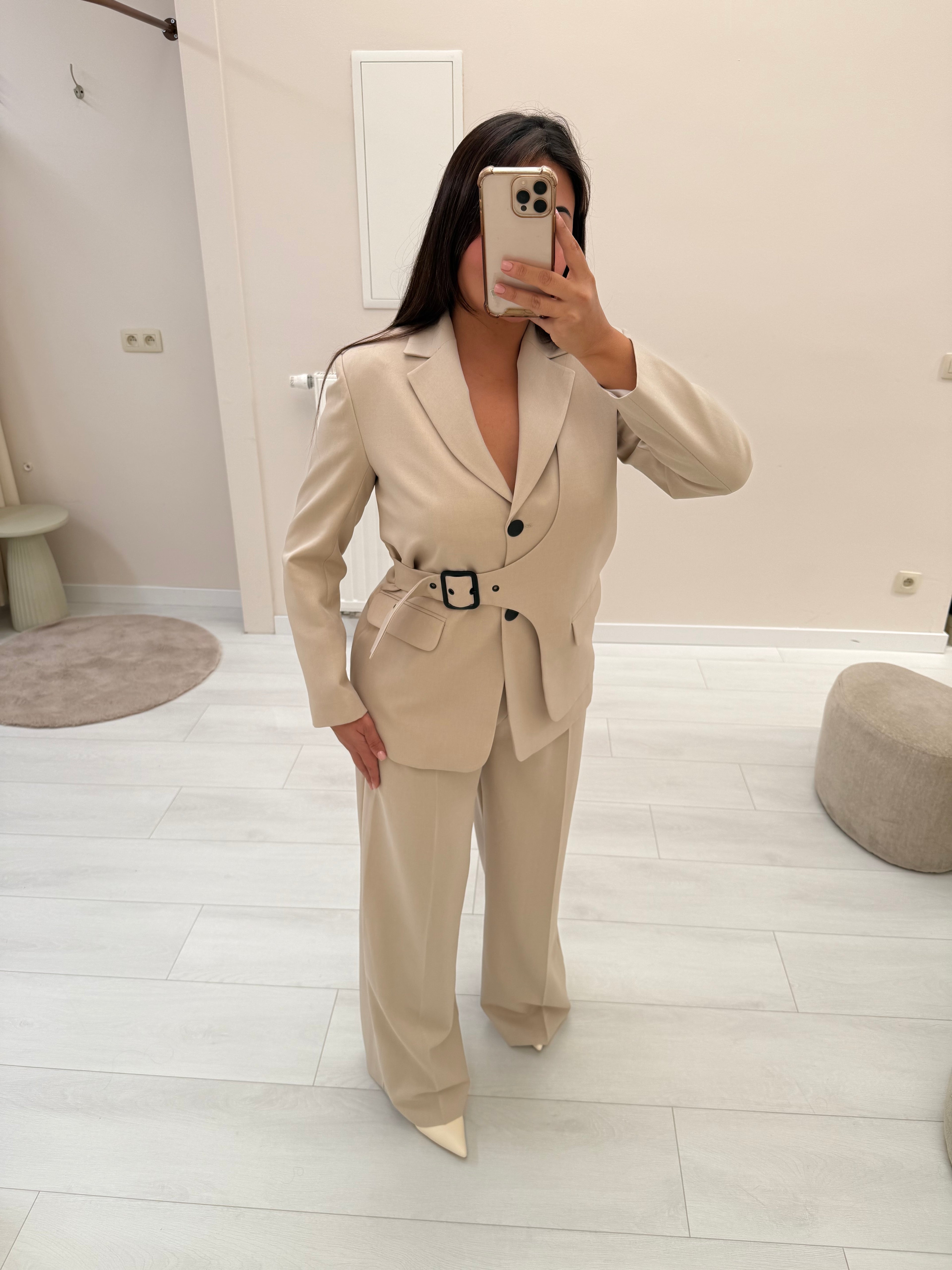 Tailleur Crème Parisienne